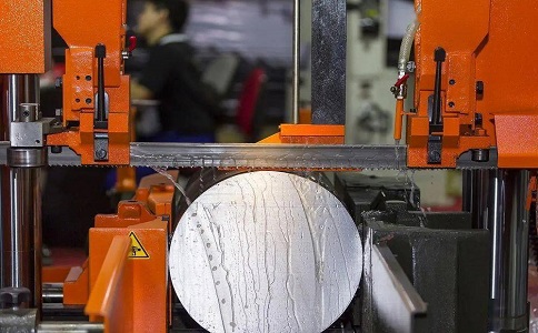 电白立式金属带锯床切削出现跑带故障解决方法! 电白立式金属带锯床切削出现跑带故障解决方法!